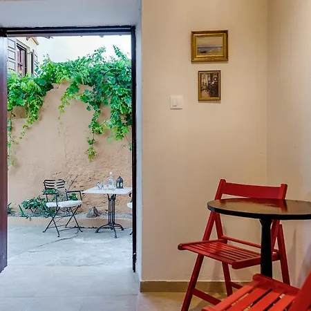 Apartmanhotel Kristina's 3*