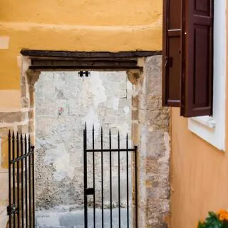 Kristina's 2* Rhodes City